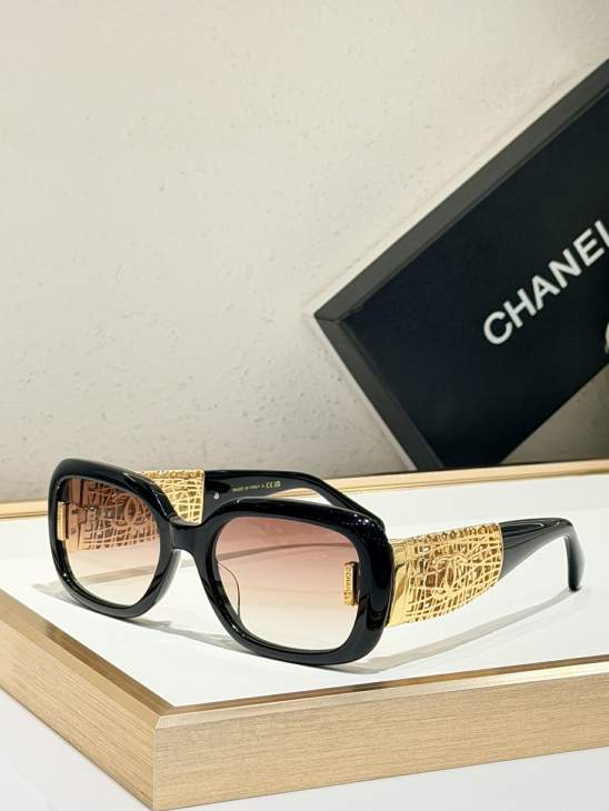 Picture of Chanel Sunglasses _SKUfw79279070fw